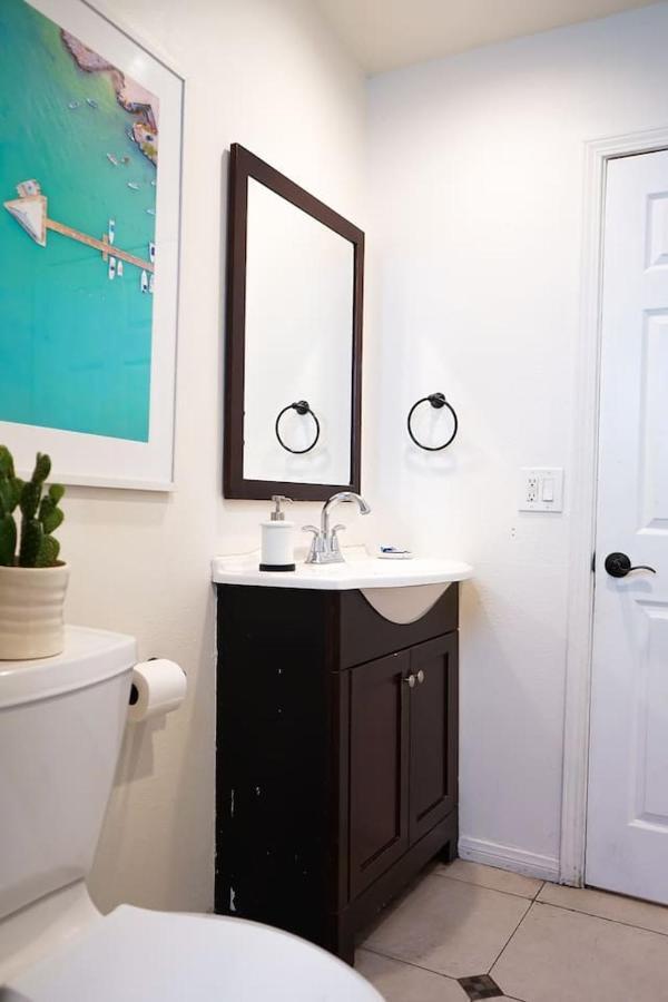 Newport Beach House 1 Blk To Beach And 25 Min To Disney Екстер'єр фото